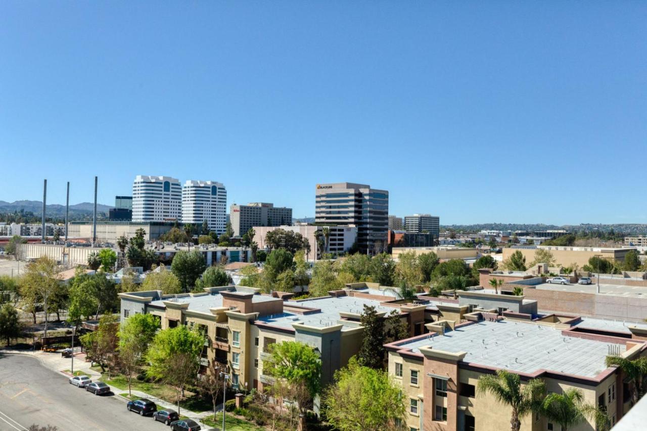 Woodland Hills 1br W Pool Gym Nr Warner Center Lax-664 Apartment